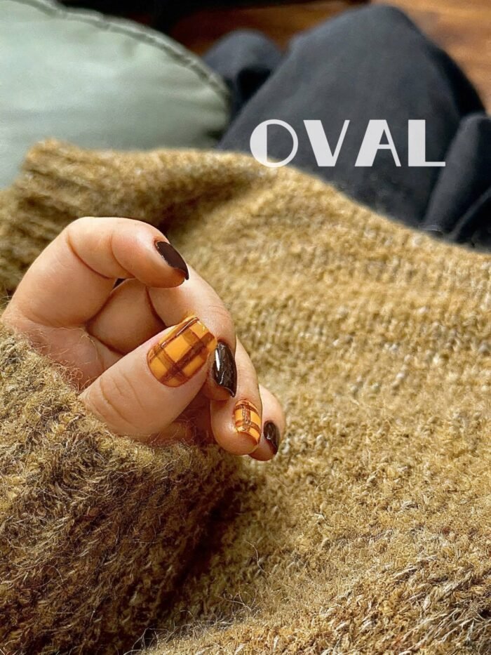 [Cure in 40s with Lamp] Autumn Brown & Yellow Plaid Gel Nail Wraps (Oval Shape) - 20pcs Self-Adhesive, Instant Hardening Nail Tips - Image 3
