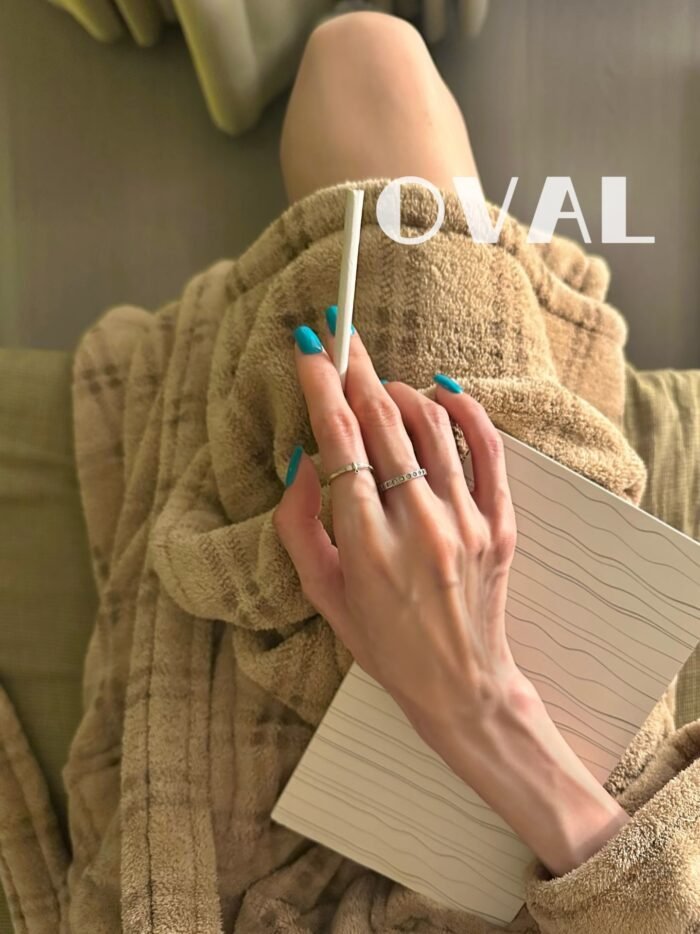 [Cure in 40s with Lamp] Glossy Lake Blue Solid Gel Nail Wraps (Oval Shape) - 20pcs Self-Adhesive, Turns to Hard Nail Tips Instantly - Image 3